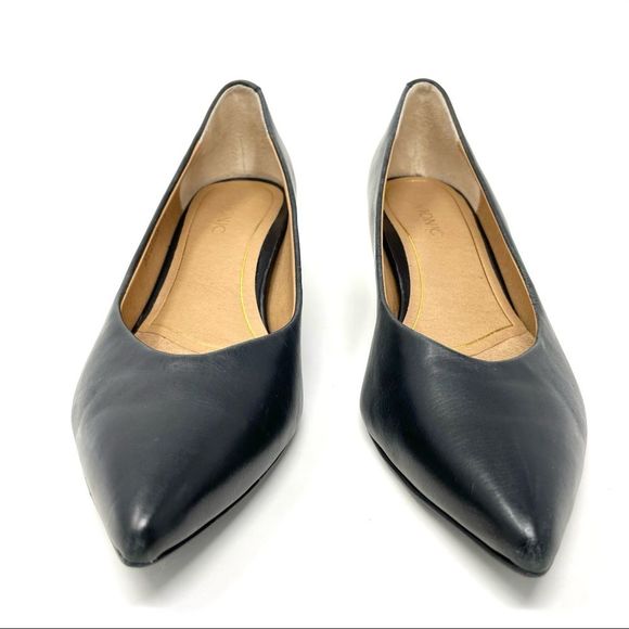 Vionic Black Josie Kitten Heel Leather Pumps Size 9/41 - Picture 5 of 12